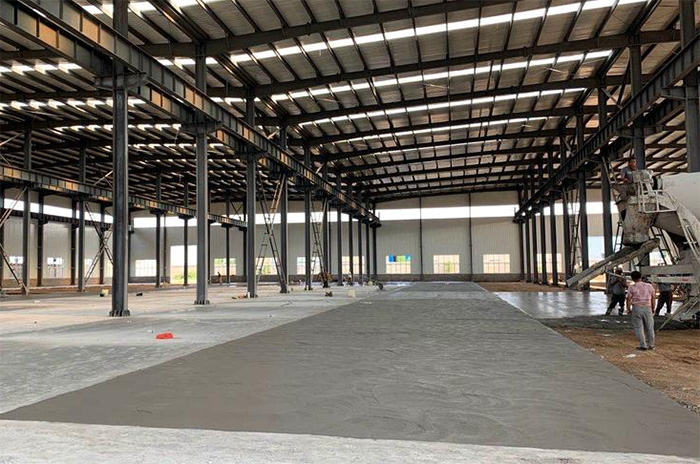 成都廠房裝修之地坪施工省錢攻略！這樣裝3年不起砂，成本直降30%